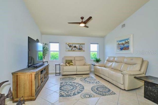 844 NE 6th Avenue, Cape Coral, FL 33909 Photo