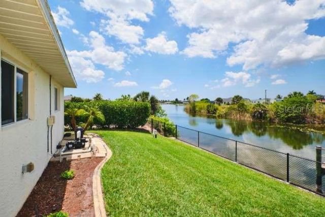 844 NE 6th Avenue, Cape Coral, FL 33909 Photo