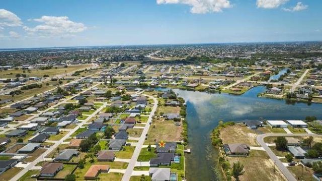 844 NE 6th Avenue, Cape Coral, FL 33909 Photo