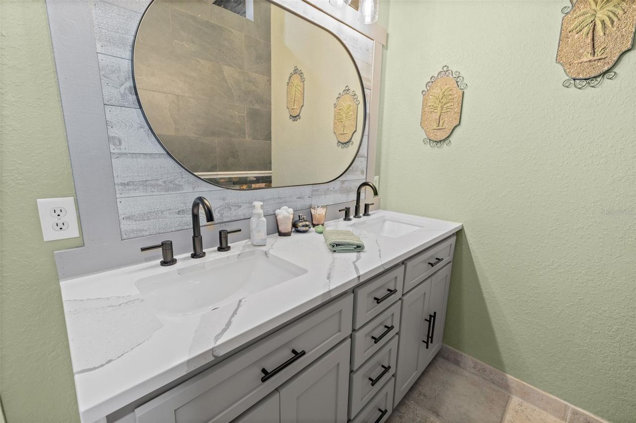 2970 N Tropical Trail, Merritt Island, FL 32953 Photo