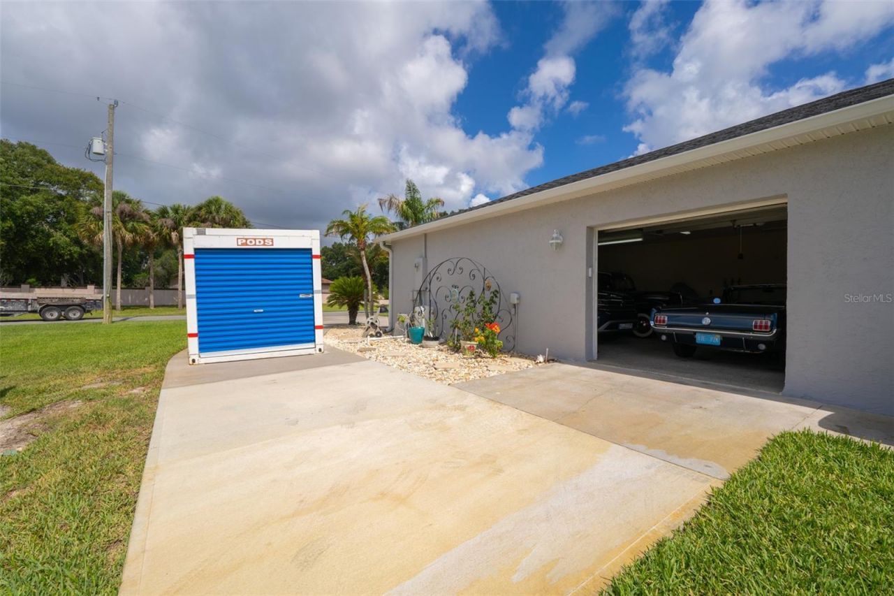 2970 N Tropical Trail, Merritt Island, FL 32953 Photo