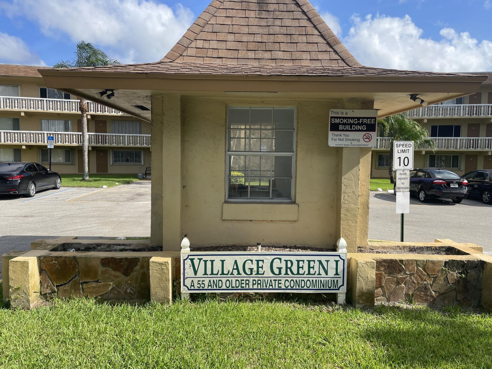700 Village Green Court, Unit 101, Palm Springs, FL 33461 Photo