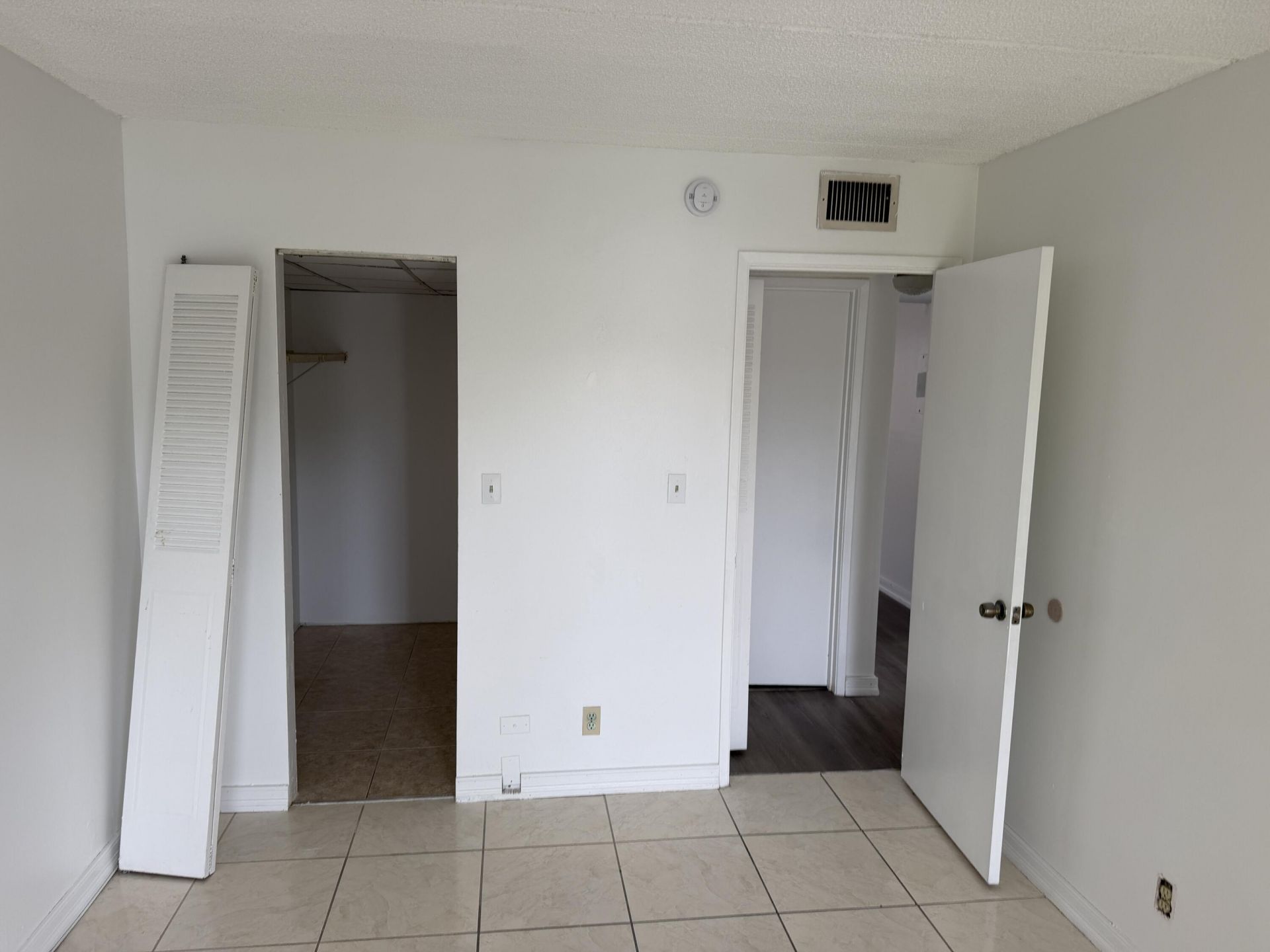 700 Village Green Court, Unit 101, Palm Springs, FL 33461 Photo