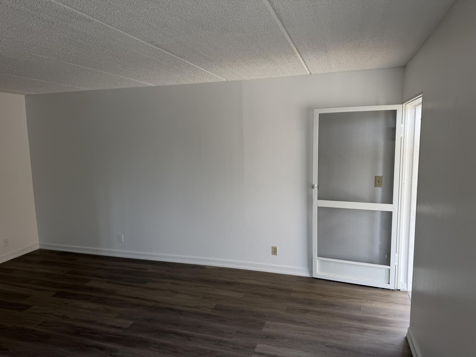 700 Village Green Court, Unit 101, Palm Springs, FL 33461 Photo
