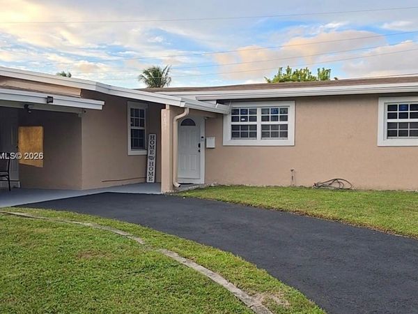 4851 NW 11th Ct , Lauderhill, FL 33313