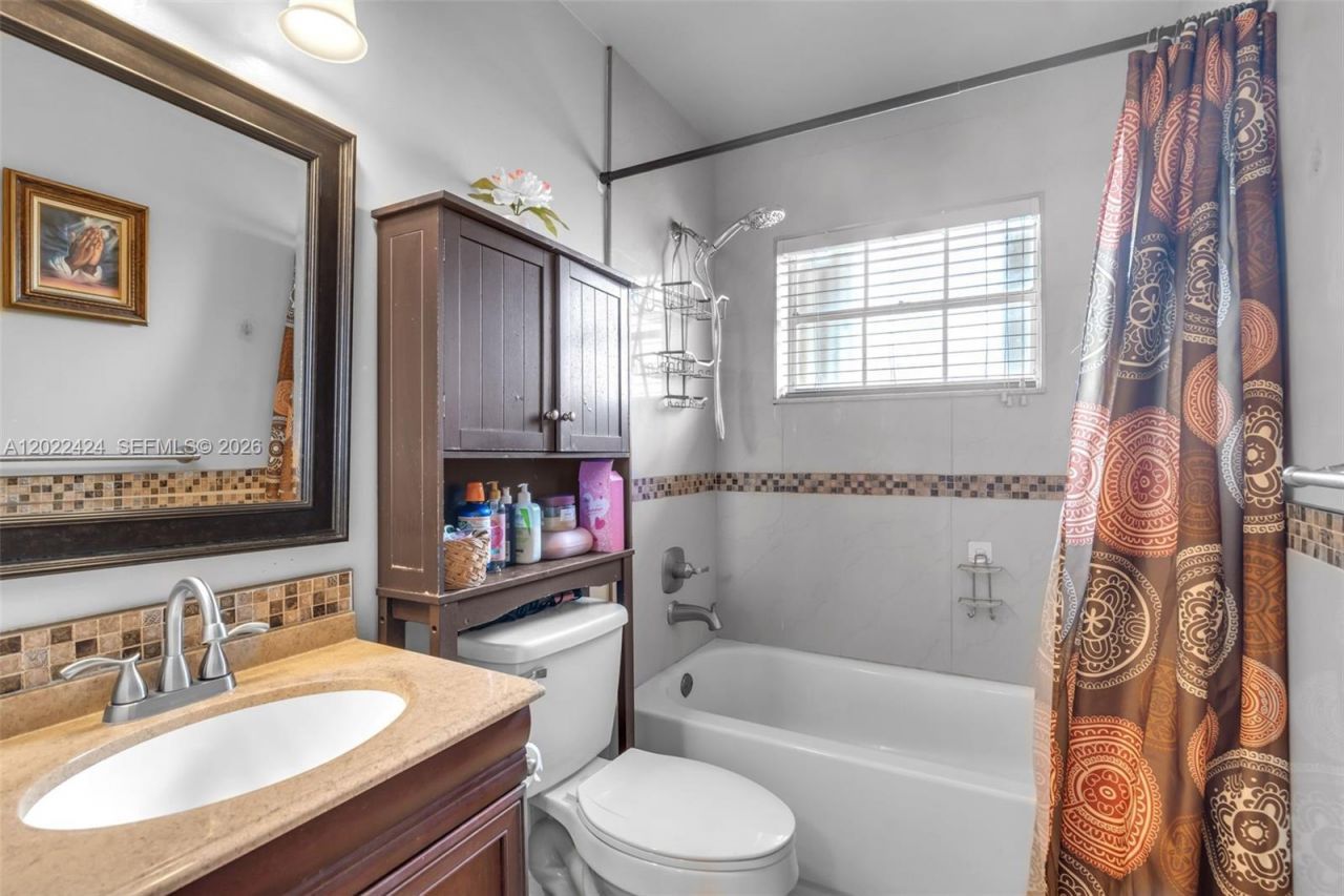 20370 NW 32nd Ave , Miami Gardens, FL 33056 Photo