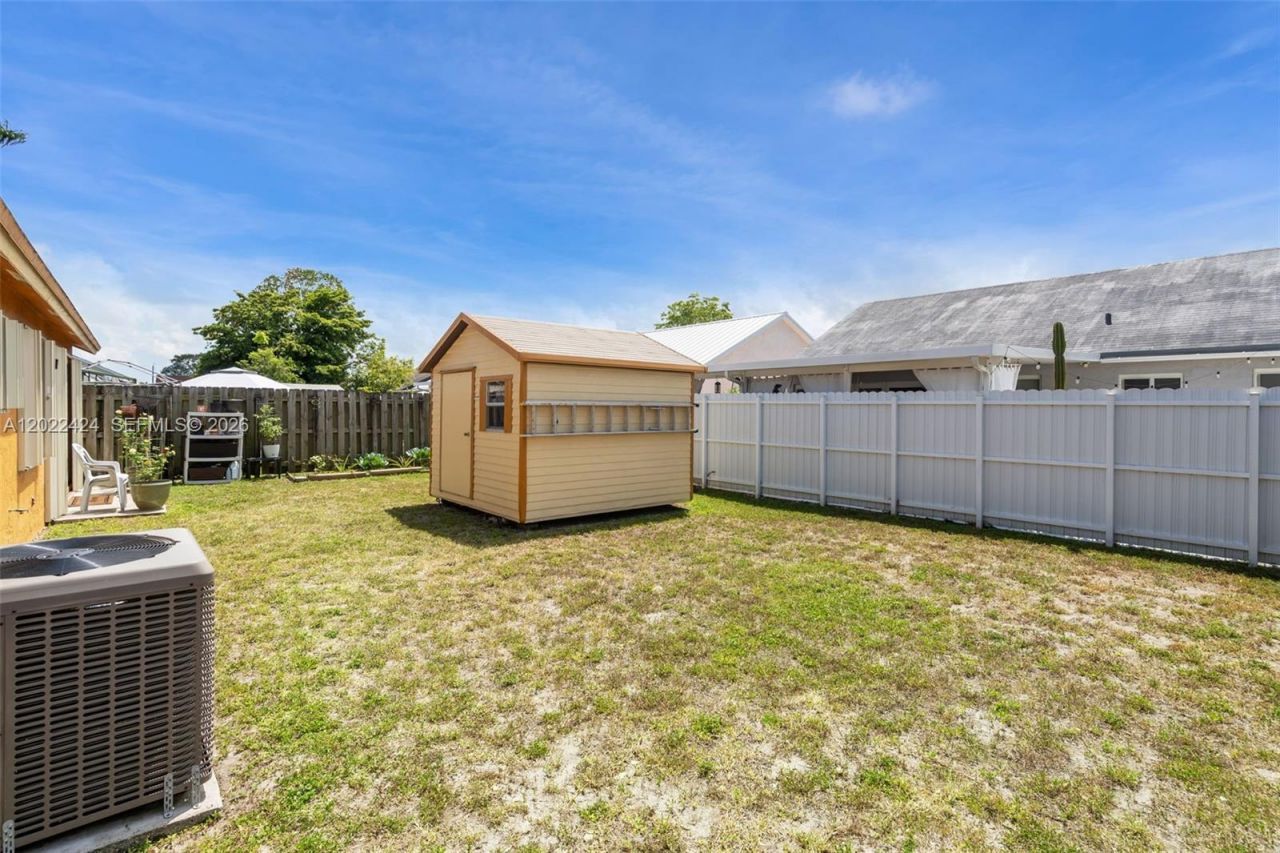 20370 NW 32nd Ave , Miami Gardens, FL 33056 Photo