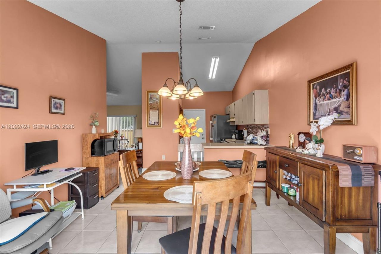 20370 NW 32nd Ave , Miami Gardens, FL 33056 Photo