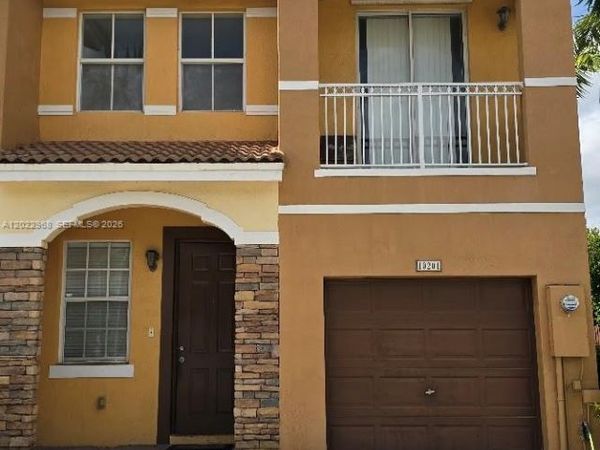 10201 NW 10th St , Unit 10201, Miami, FL 33172