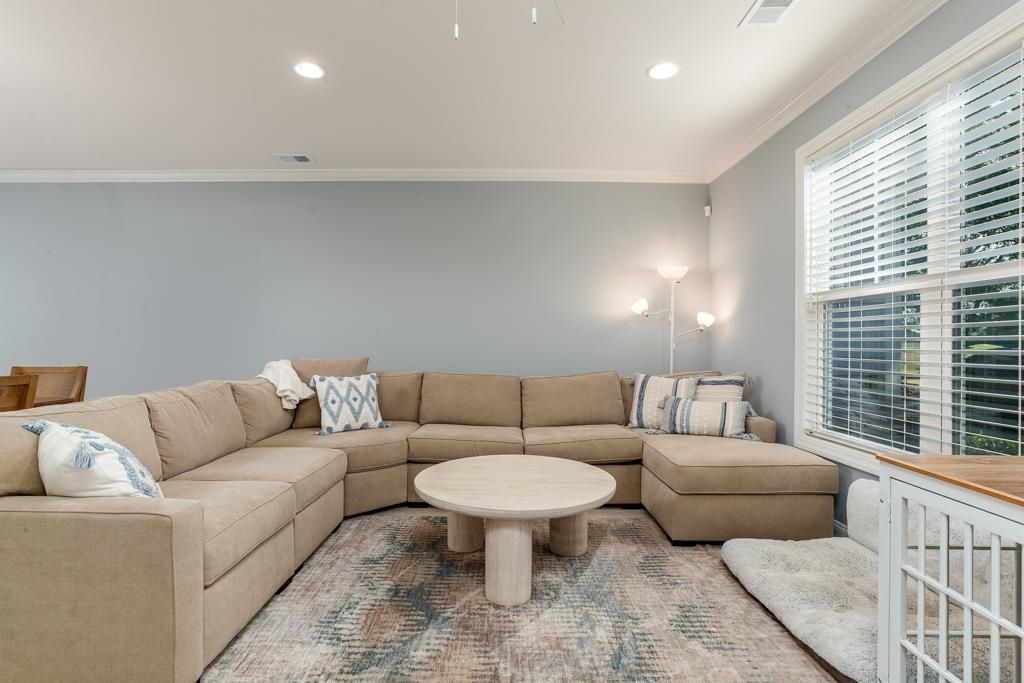2406 Kings Bay Dr.  Photo 10