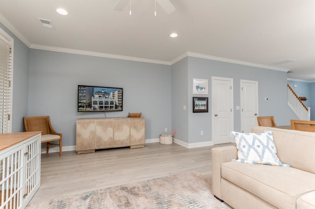 2406 Kings Bay Dr.  Photo 13