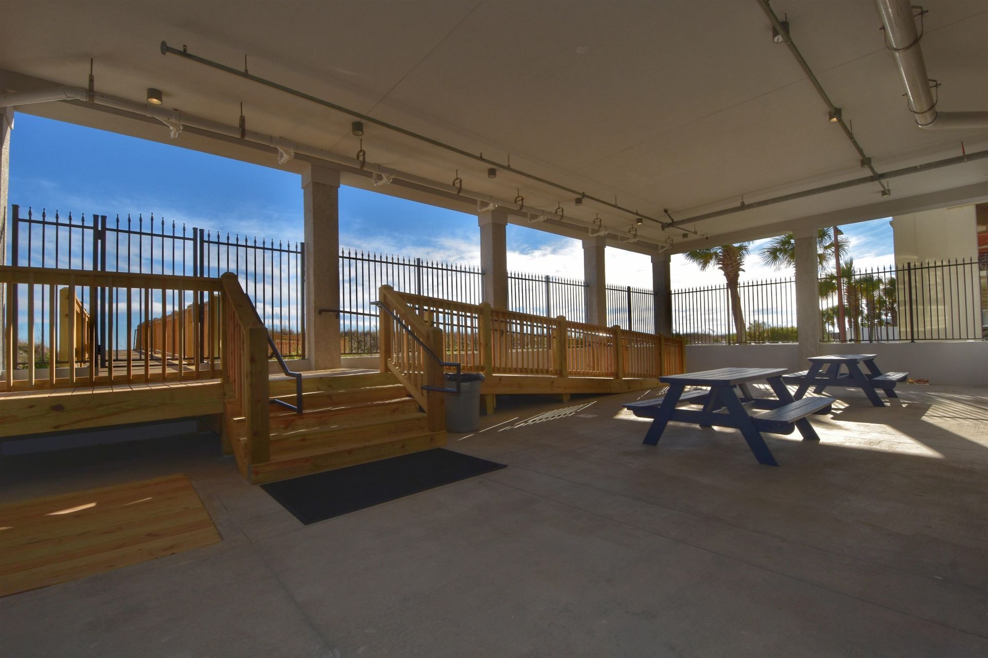 2406 Kings Bay Dr.  Photo 35
