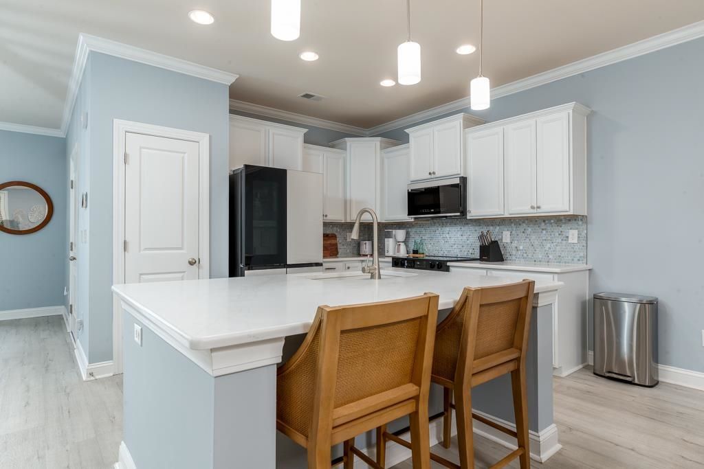 2406 Kings Bay Dr.  Photo 5