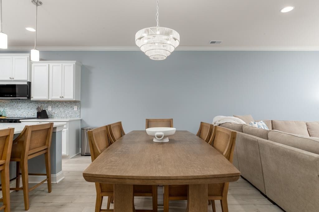 2406 Kings Bay Dr.  Photo 8