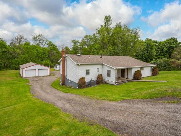380 Upper Oliver 3, Uniontown, PA 15401