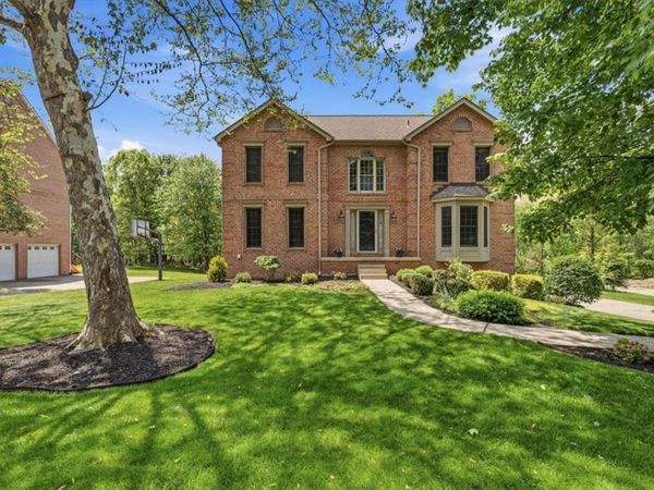 114 Sewickley Farm Circle, Mars, PA 16046