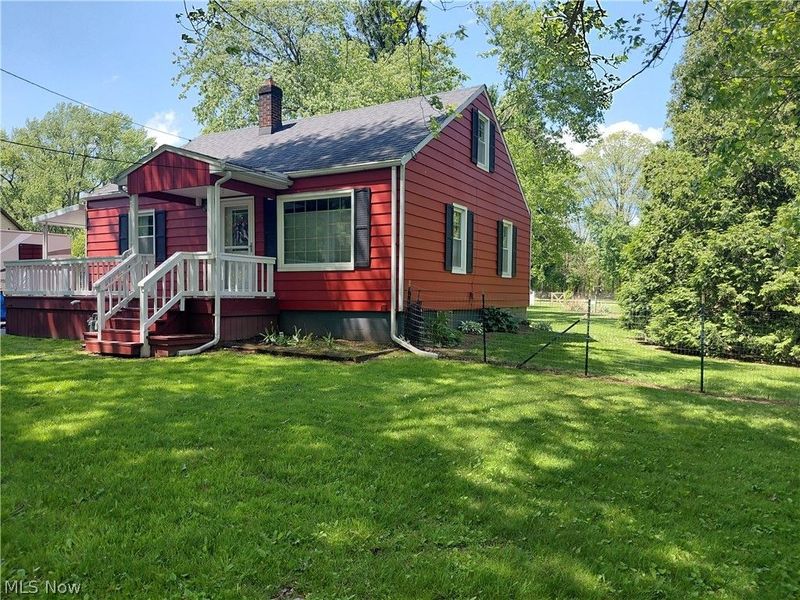 7489 Van Ness Avenue, Hubbard, OH 44425 Photo 4