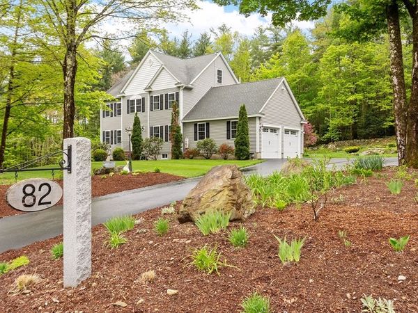 82 Lawrence Street, Pepperell, MA 01463