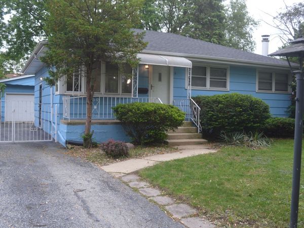 17719 Burnham Avenue , Lansing, IL 60438
