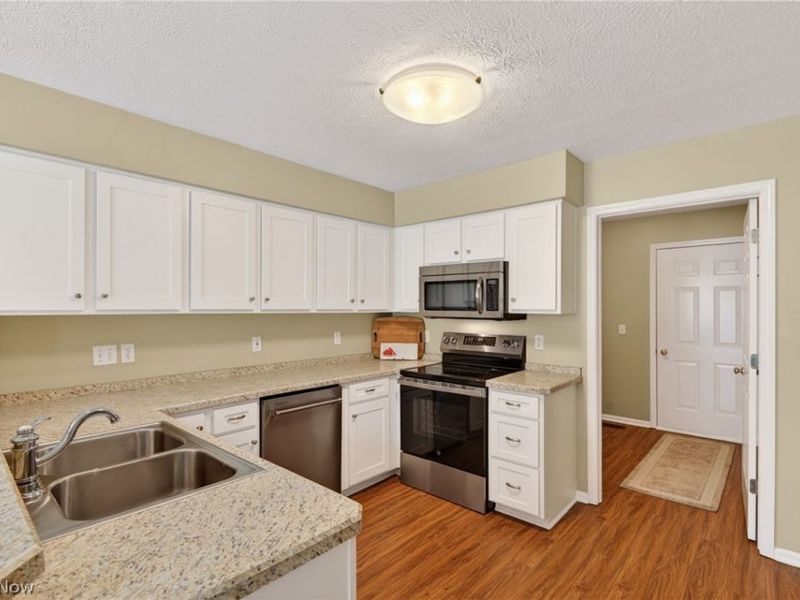 3179 Orchard Way, Westlake, OH 44145 Photo 22