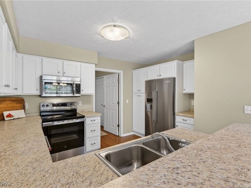 3179 Orchard Way, Westlake, OH 44145 Photo 23