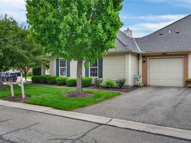 3179 Orchard Way, Westlake, OH 44145 Photo 3