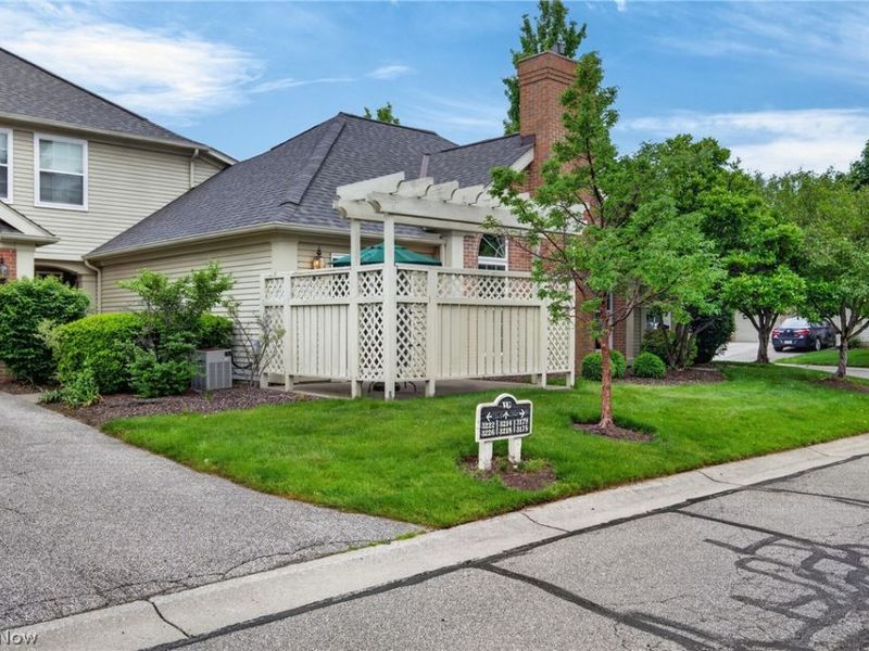 3179 Orchard Way, Westlake, OH 44145 Photo 4