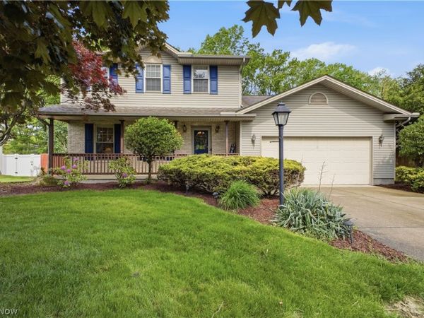 1208 Cedarwood Drive, Mineral Ridge, OH 44440