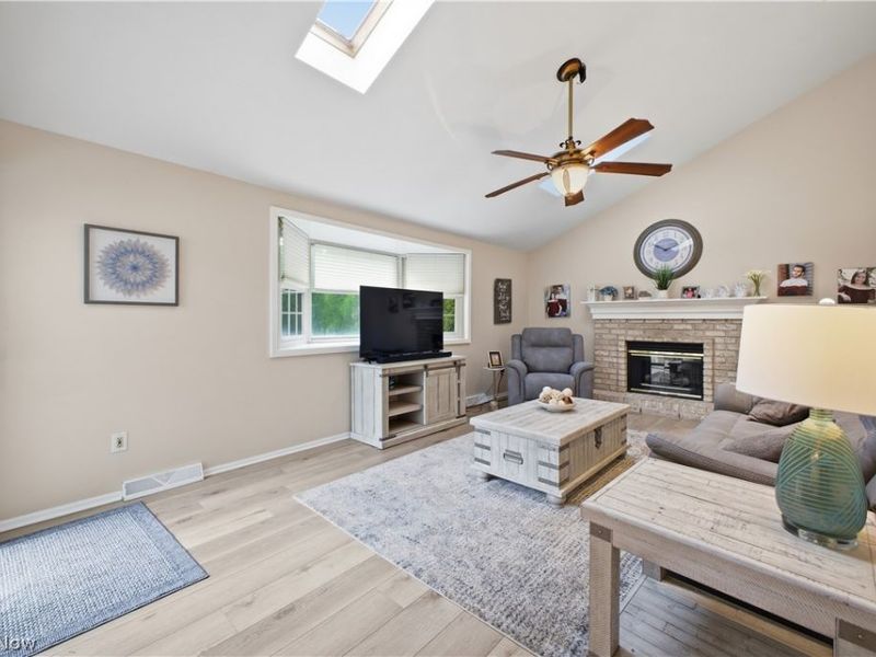 1208 Cedarwood Drive, Mineral Ridge, OH 44440 Photo 13