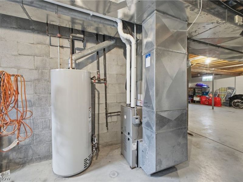 1208 Cedarwood Drive, Mineral Ridge, OH 44440 Photo 24