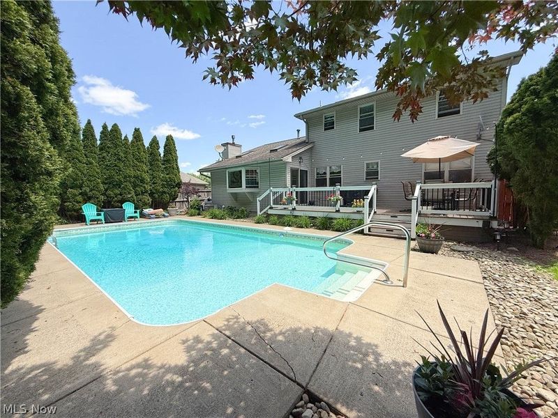 1208 Cedarwood Drive, Mineral Ridge, OH 44440 Photo 3