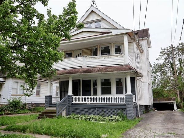 13302 Beachwood Avenue, Cleveland, OH 44105