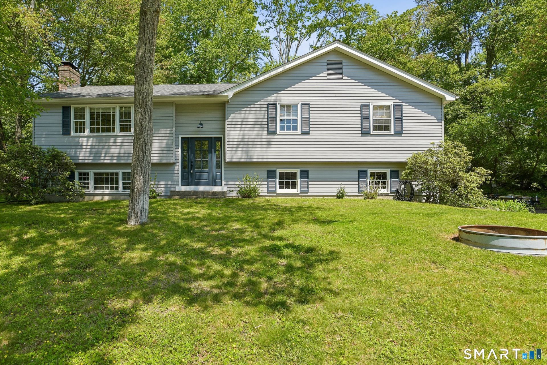 29 Ravenwood, North Stonington, CT 06359 Main Photo