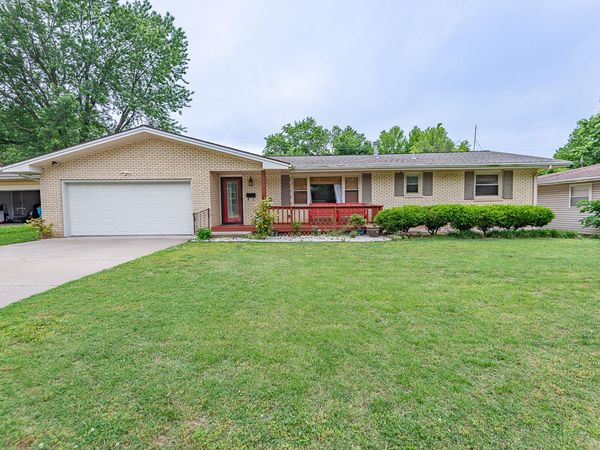 1036 E Edgewood Street , Springfield, MO 65807