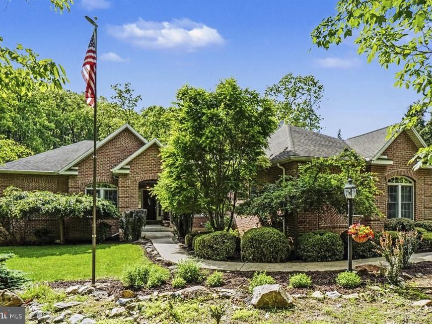 1145 Kuhn Road, Boiling Springs, PA 17007 Main Photo