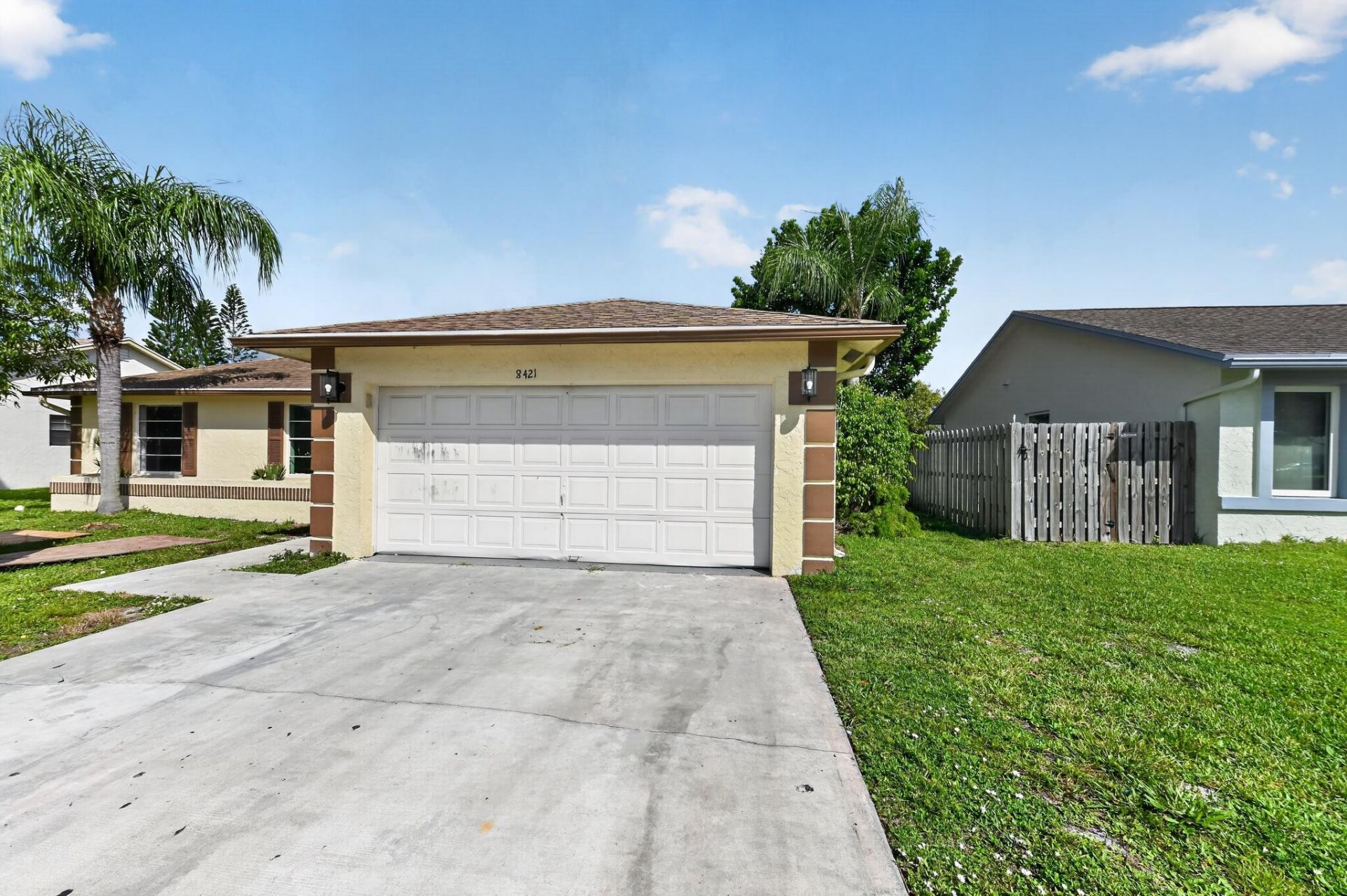 8421 Winnipesaukee Way, Lake Worth, FL 33467 Main Photo