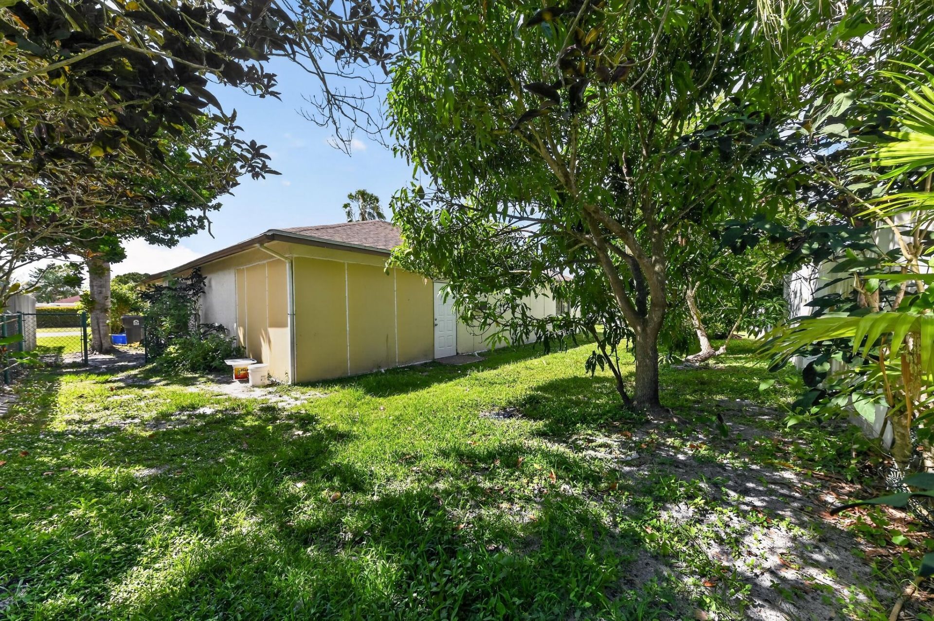 8421 Winnipesaukee Way, Lake Worth, FL 33467 Photo