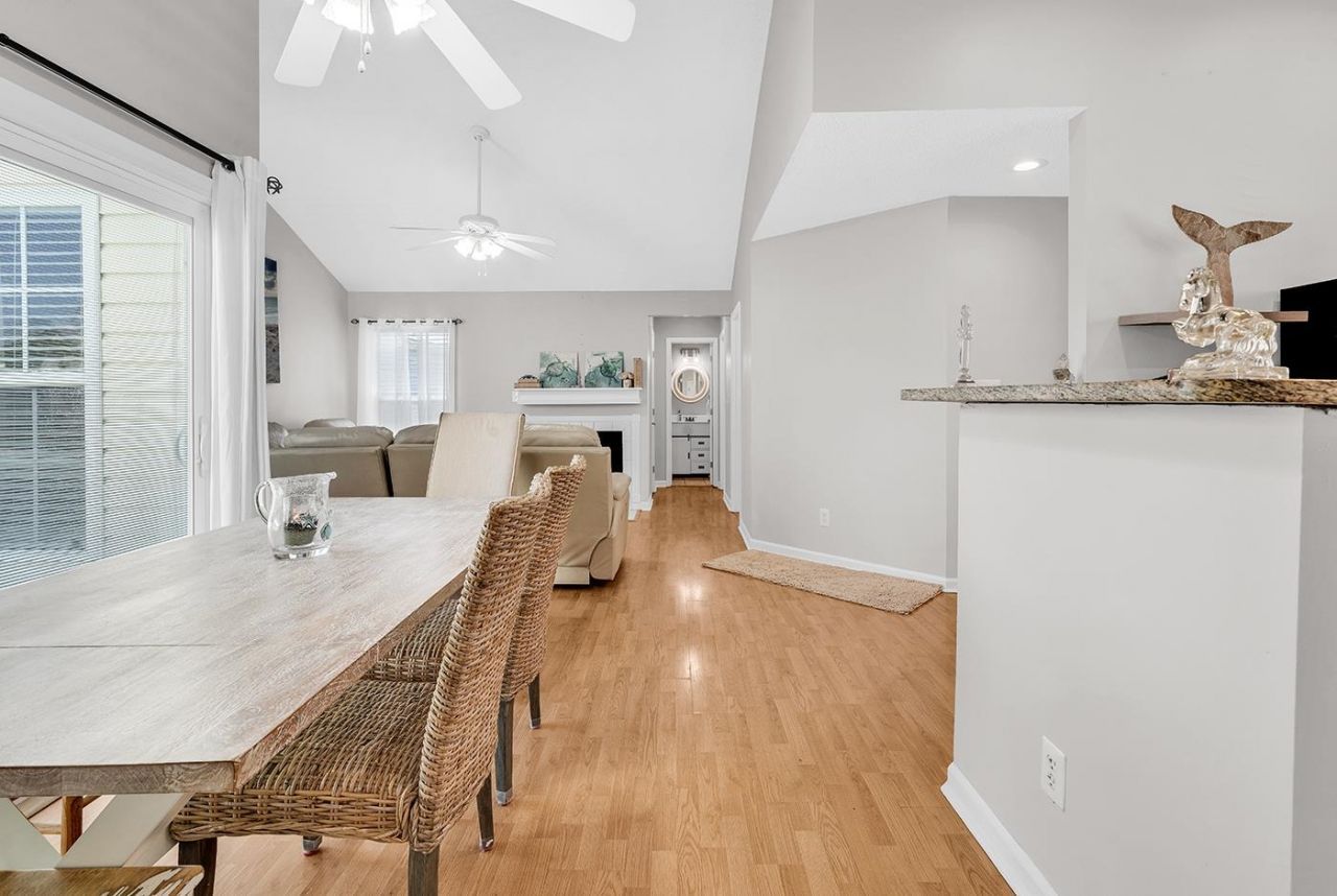 312 Lyons Cove Dr.  Photo 17