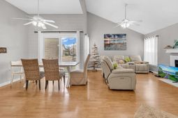 312 Lyons Cove Dr.  photo 4