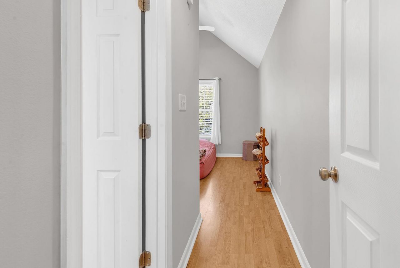 312 Lyons Cove Dr.  Photo 23