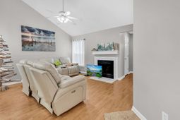 312 Lyons Cove Dr.  photo 4