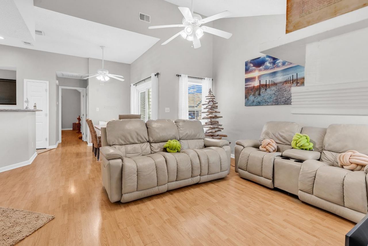 312 Lyons Cove Dr.  Photo 6