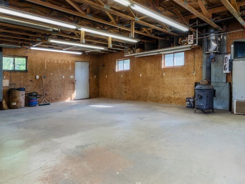 113 E 2nd Street, Hebron, OH 43025 Photo 6