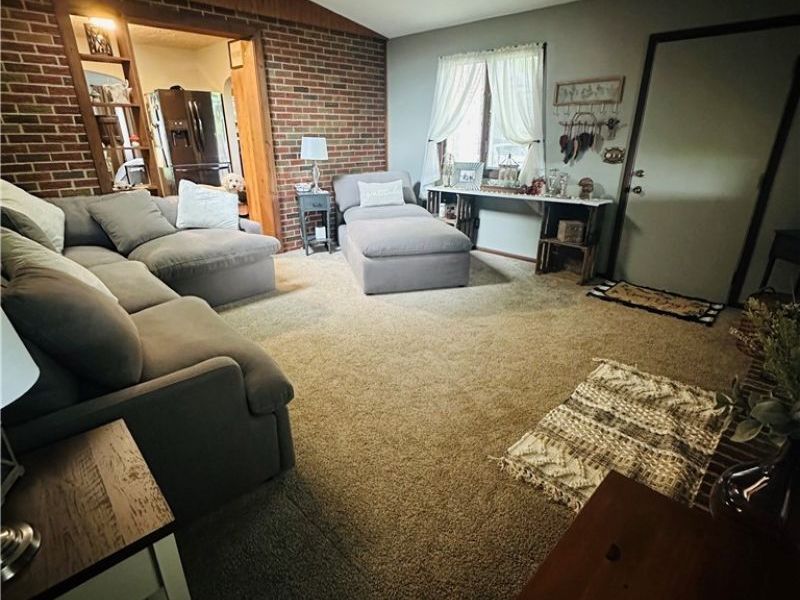 5966 Fairdale Drive, Cambridge, OH 43725 Photo 12