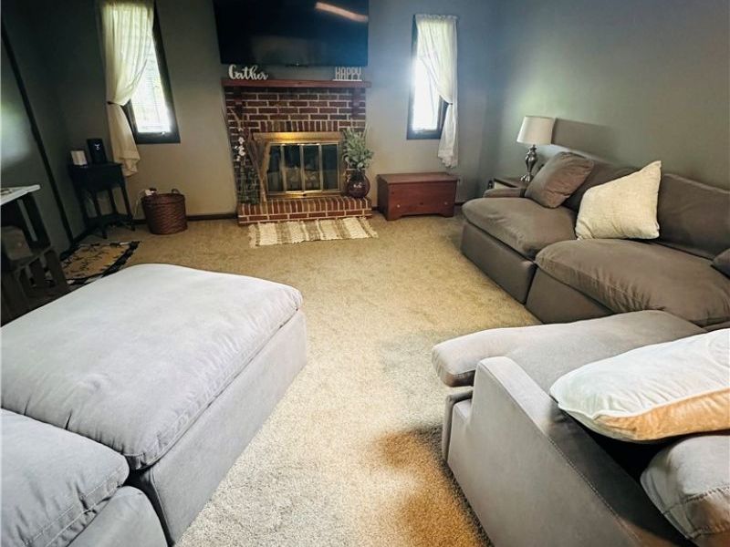 5966 Fairdale Drive, Cambridge, OH 43725 Photo 13