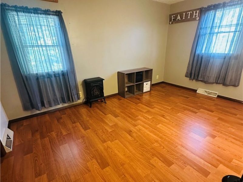 5966 Fairdale Drive, Cambridge, OH 43725 Photo 22