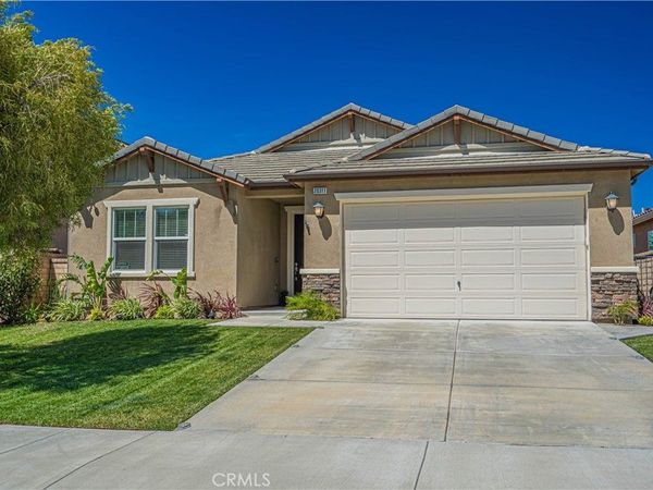 20311 Amorette Court, Saugus, CA 91350