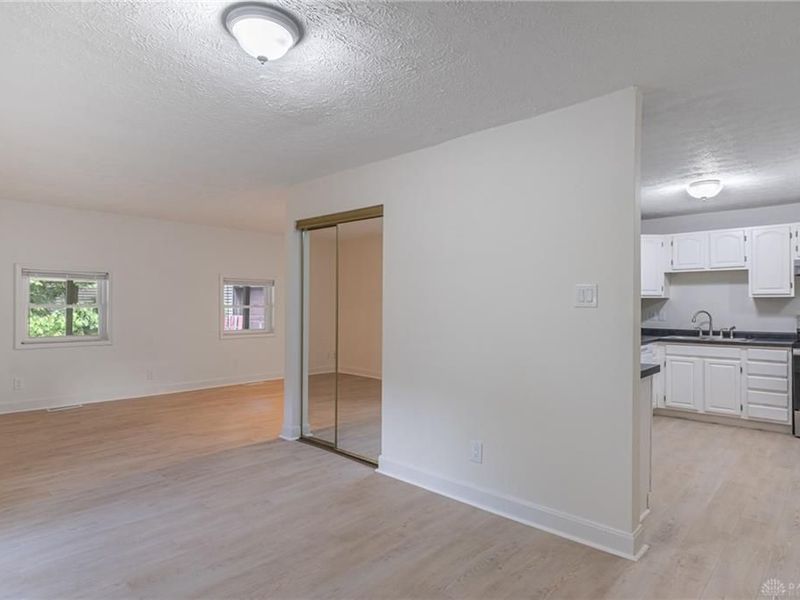 4400-4402 Pinebrook Court, Unit 4402, Sugarcreek Township, OH 45458 Photo 5