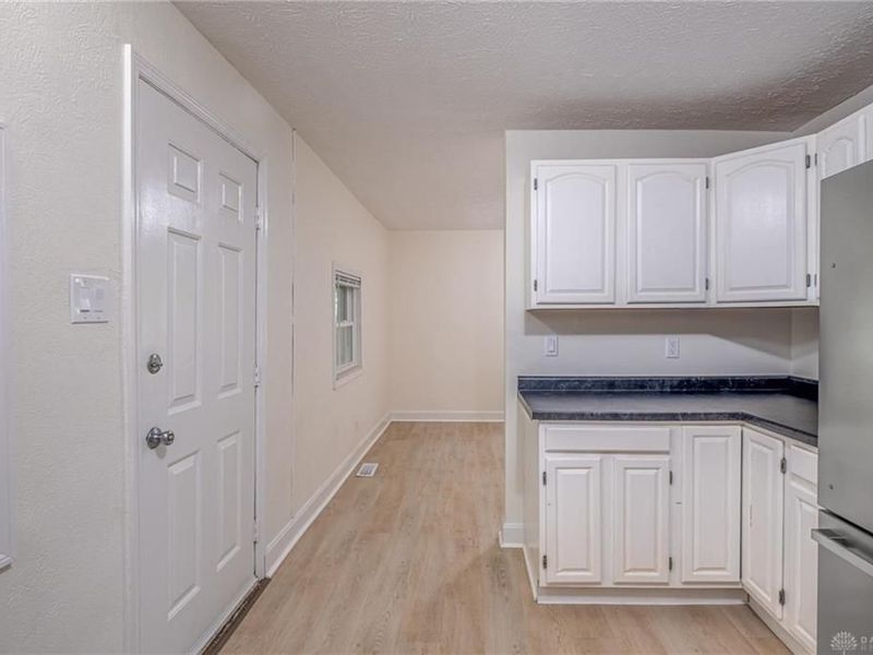 4400-4402 Pinebrook Court, Unit 4402, Sugarcreek Township, OH 45458 Photo 8