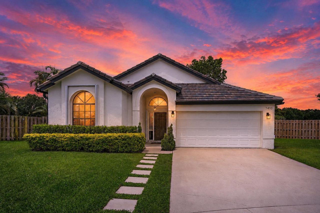 7410 Ashley Shores Circle, Lake Worth, FL 33467 Photo